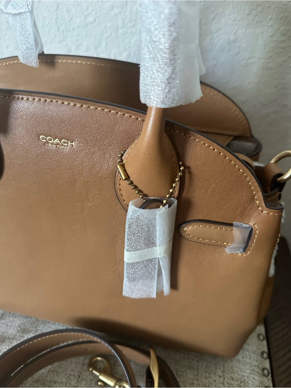 Coach Soft Empire Carryall 28 - Picture 3 of 12
